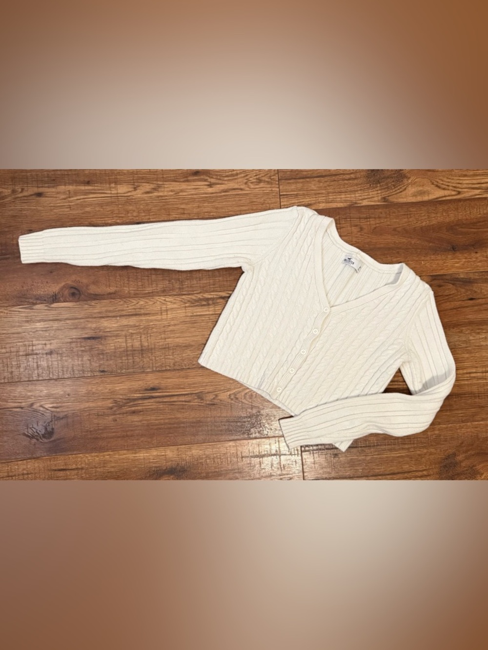 Hollister Cream Cable-Knit V-Neck Button Cardigan